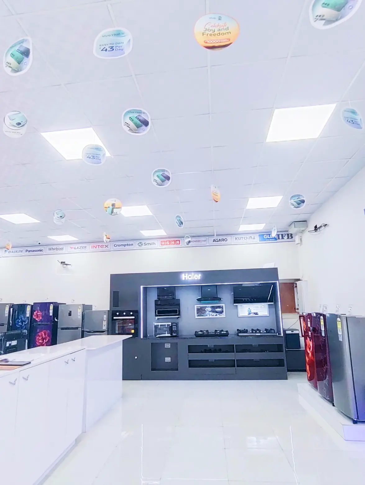Store 2